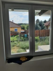 Ablaktisztítás után