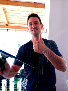 Csíkmentes ablaktisztítás lehúzóval